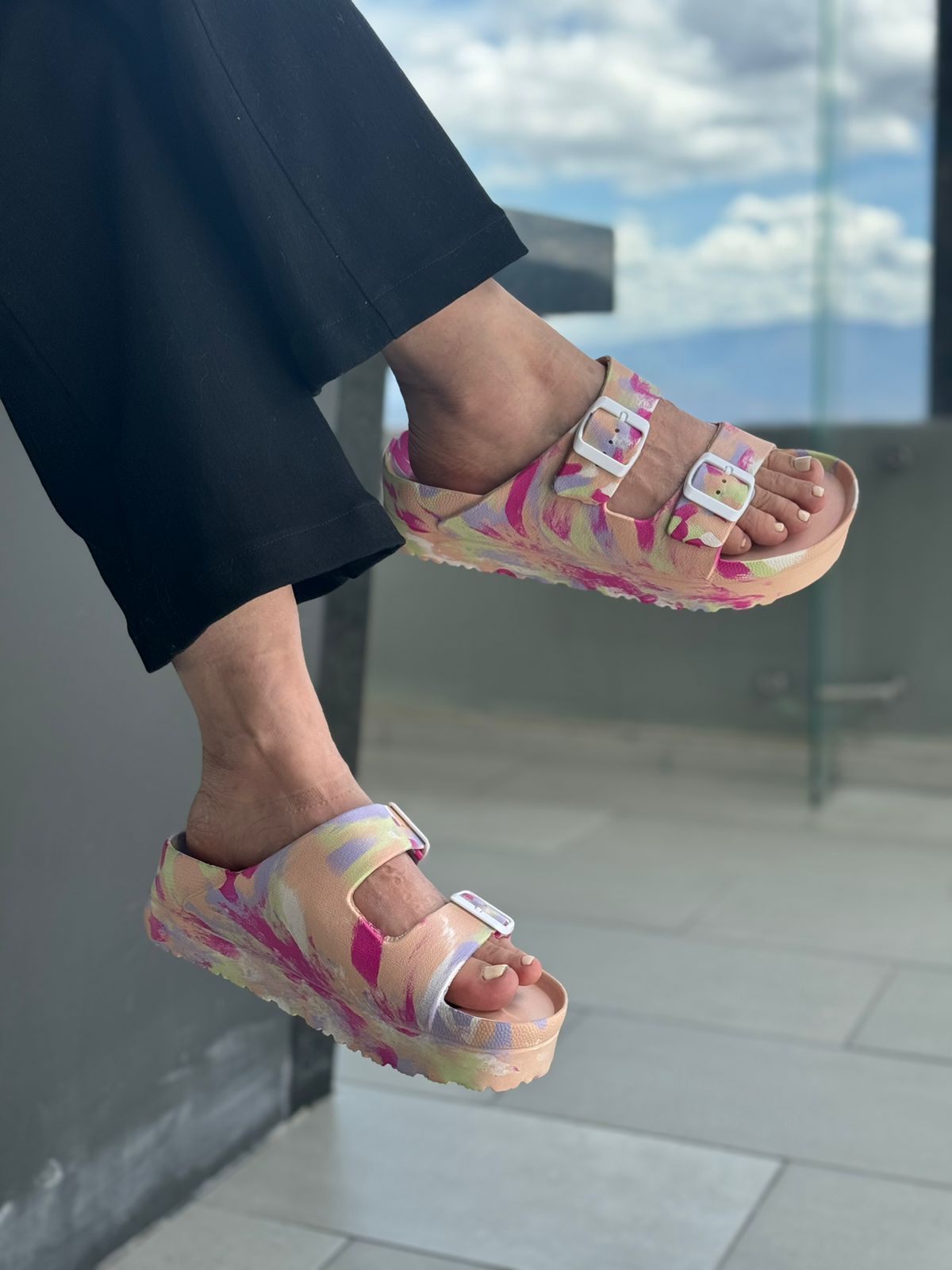 Sandalias Urbanas ColorFlex™